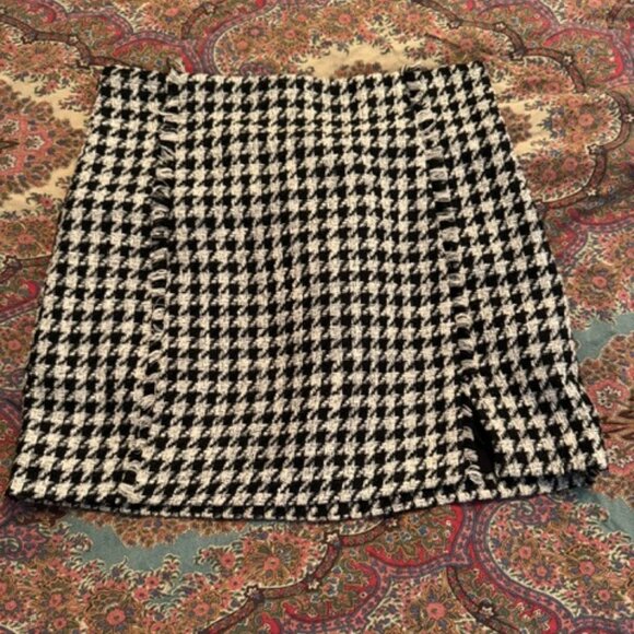 Zara Black and White Skirt - Picture 1 of 3